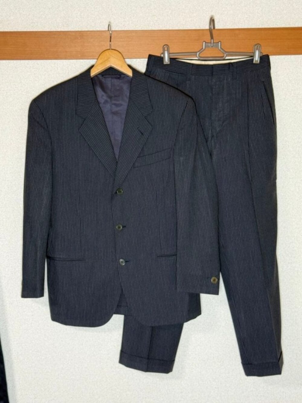 1990s Romeo Gigli Men's Pinstripe Suit 44